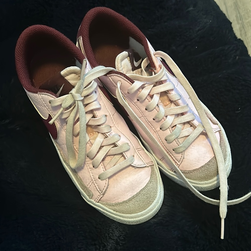 NIKE 4Y Blazer Sneakers Low '77 GS Big Kids' Pink Foam-Dark Beetroot DA4074-600